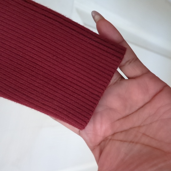 Abercrombie and Fitch XL burgundy scooped neck corset style slim ribbed sweater - Picture 4 of 6